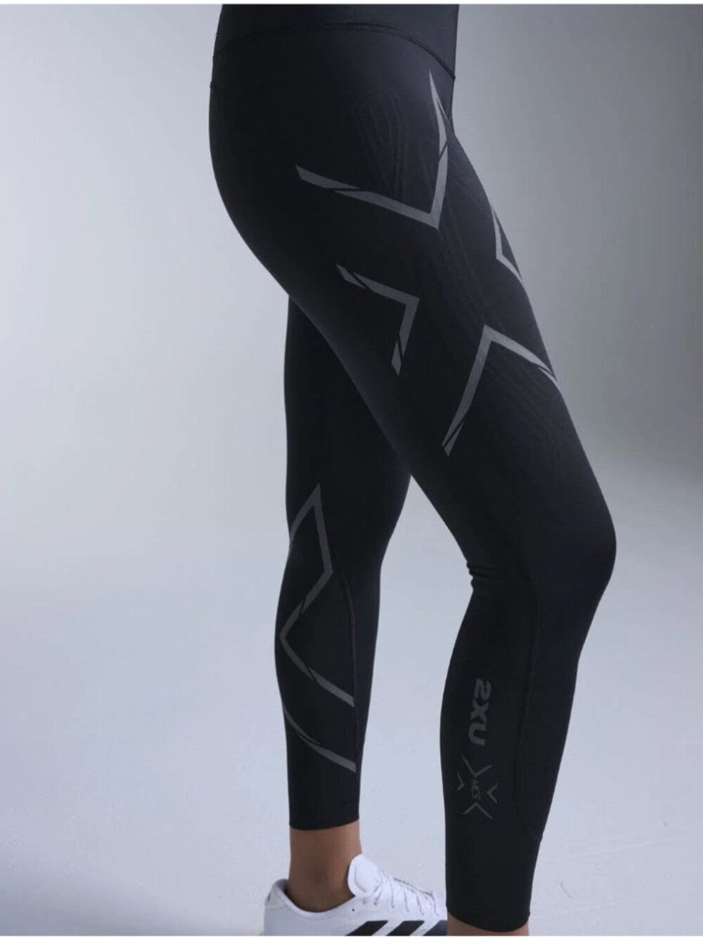 2XU Light Speed-Mid-Rise Compression Running Tights Black Leggings Small Tall